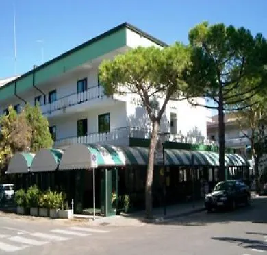 Aldebaran & Restaurant ホテル